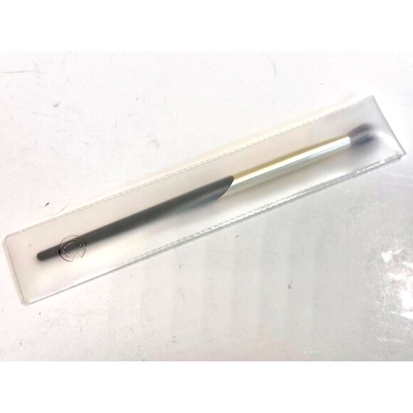 NEW Complex Culture All Over Shadow Brush, Eyeshadow Brush,‎ DISCONTINUED - Picture 1 of 4